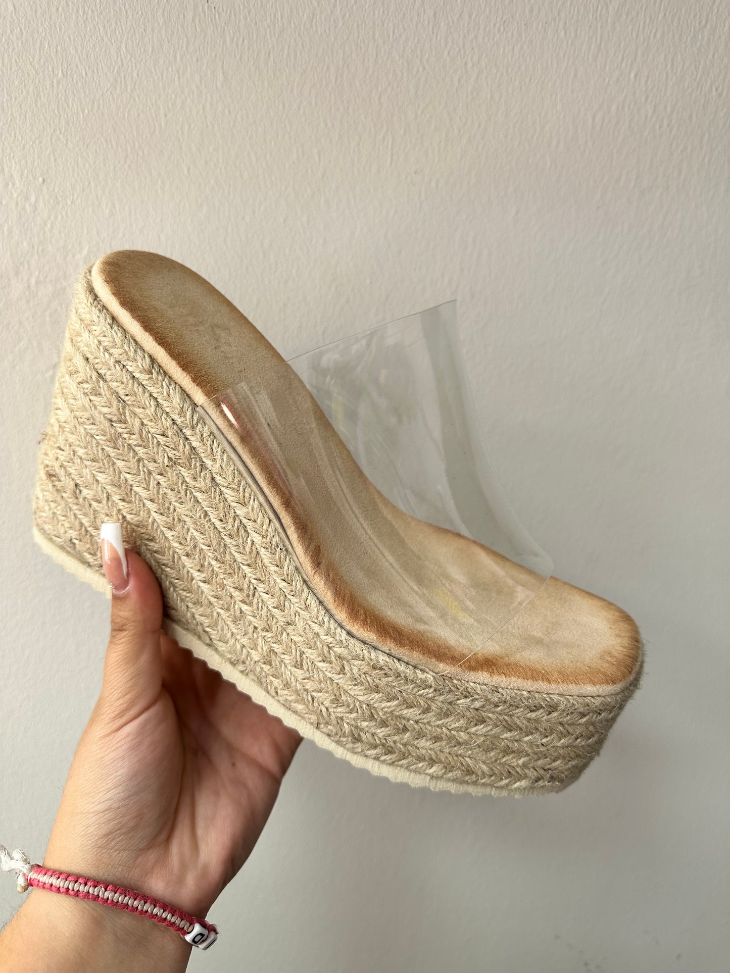 Cuña transparente