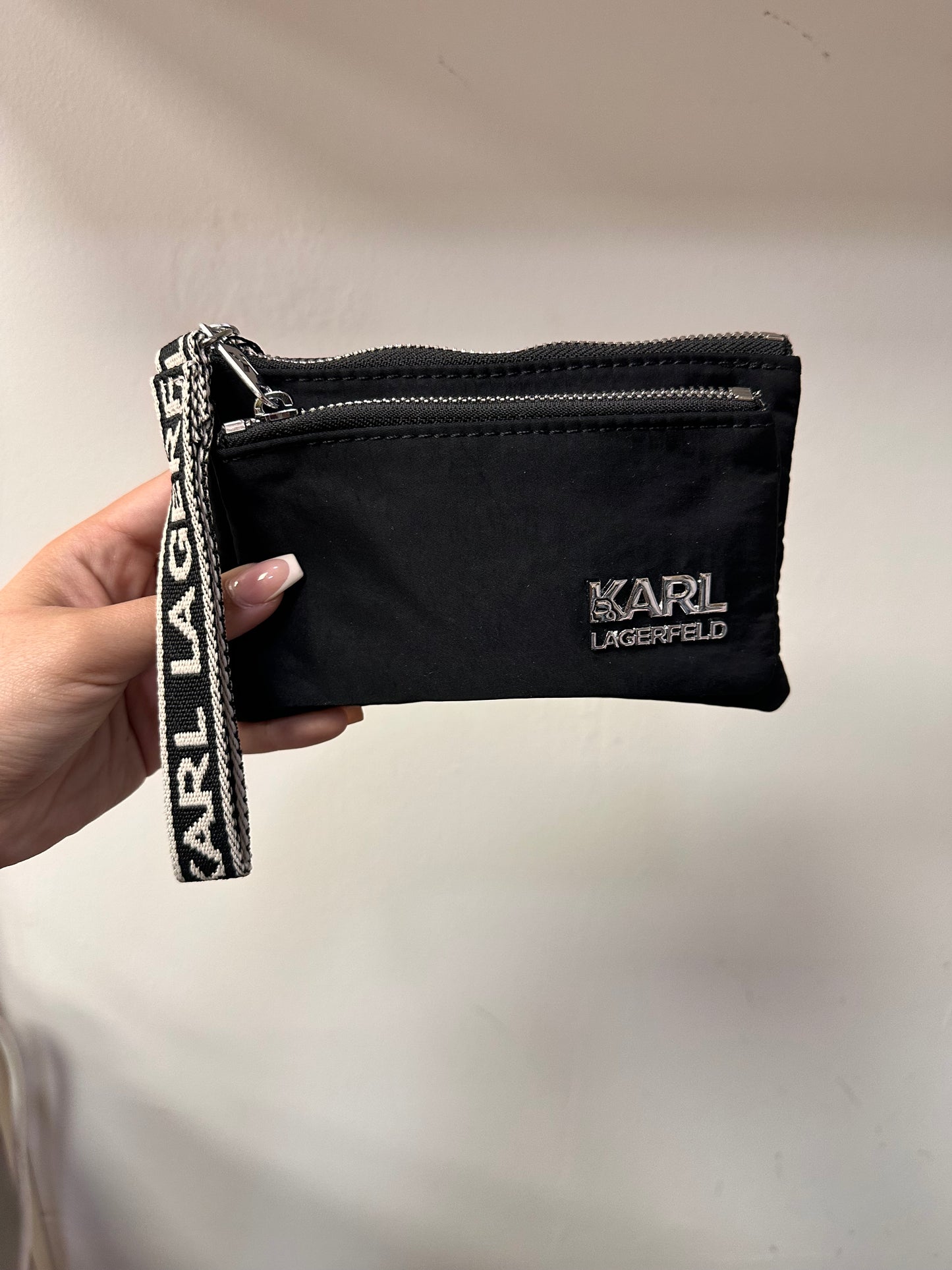 Cartera karl