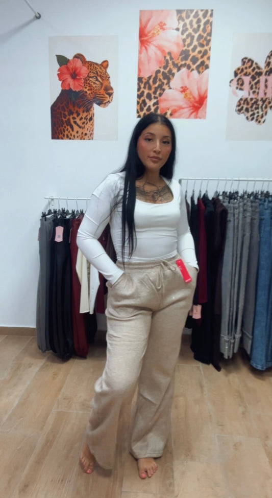 Pantalón chándal brillo beige