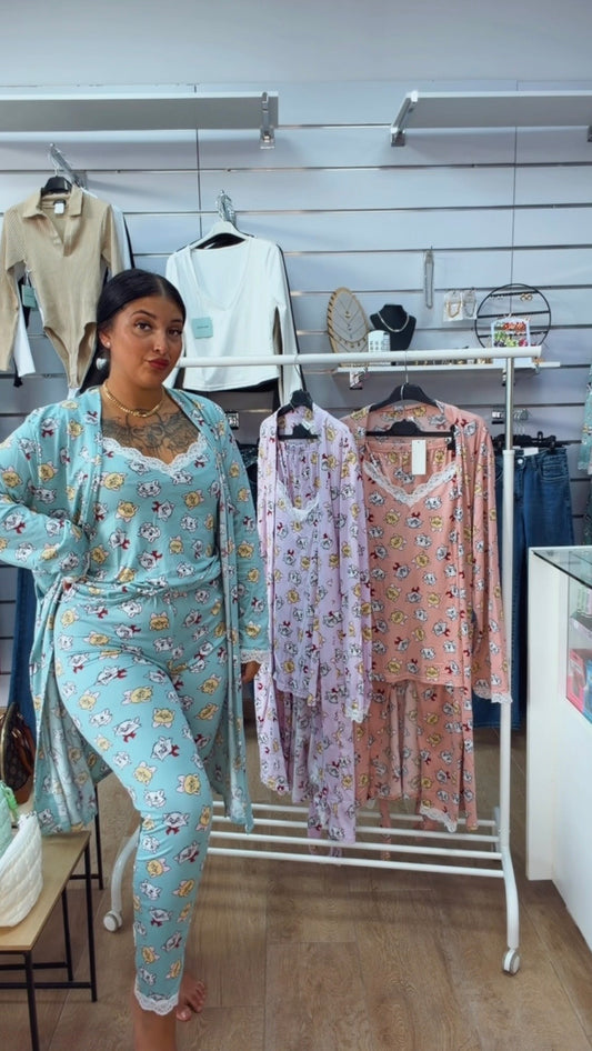 Pijama y bata gata Marie
