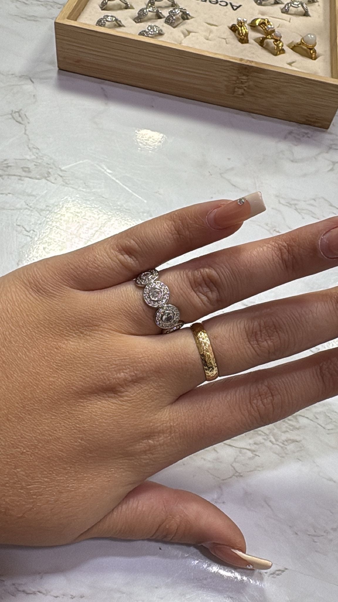 Anillo swarosky redondo