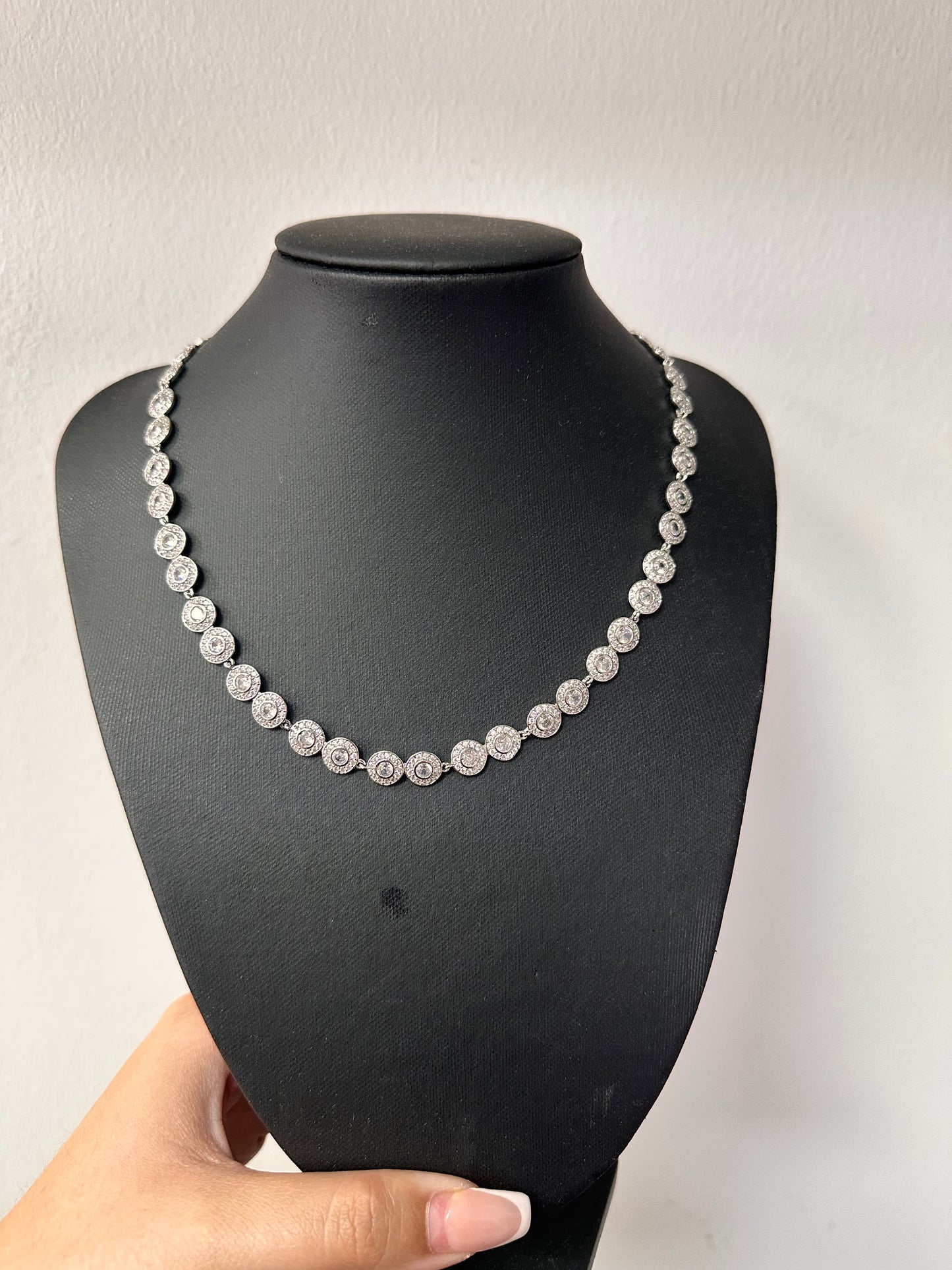 Collar swarosky plateado