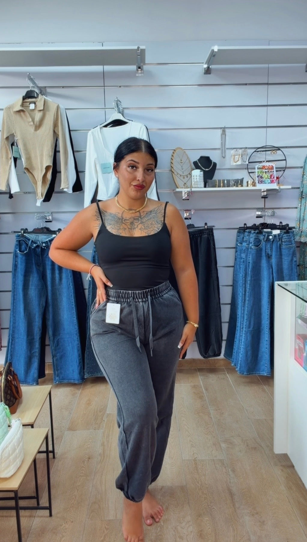 Pantalón chandal gris lavado