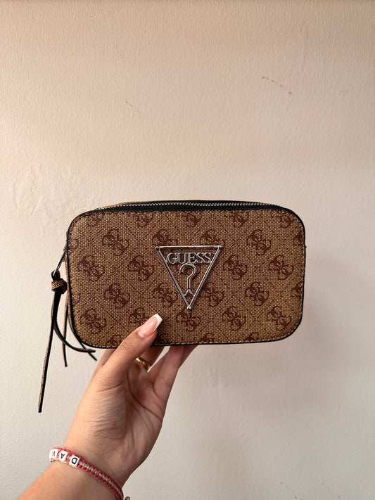 Bolso guess