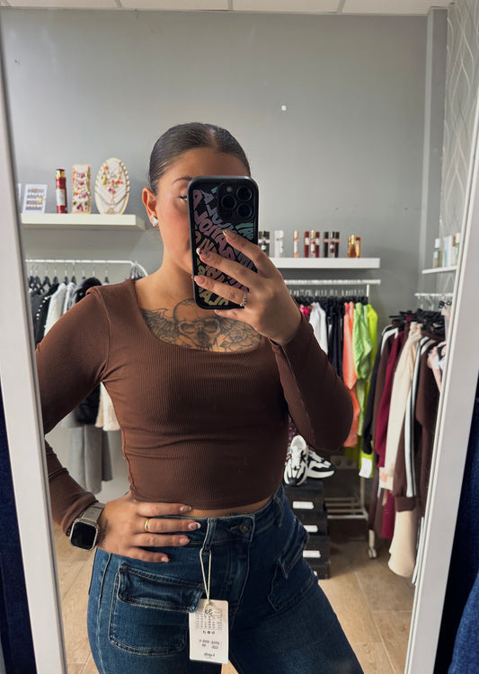 Camiseta basic corta marrón