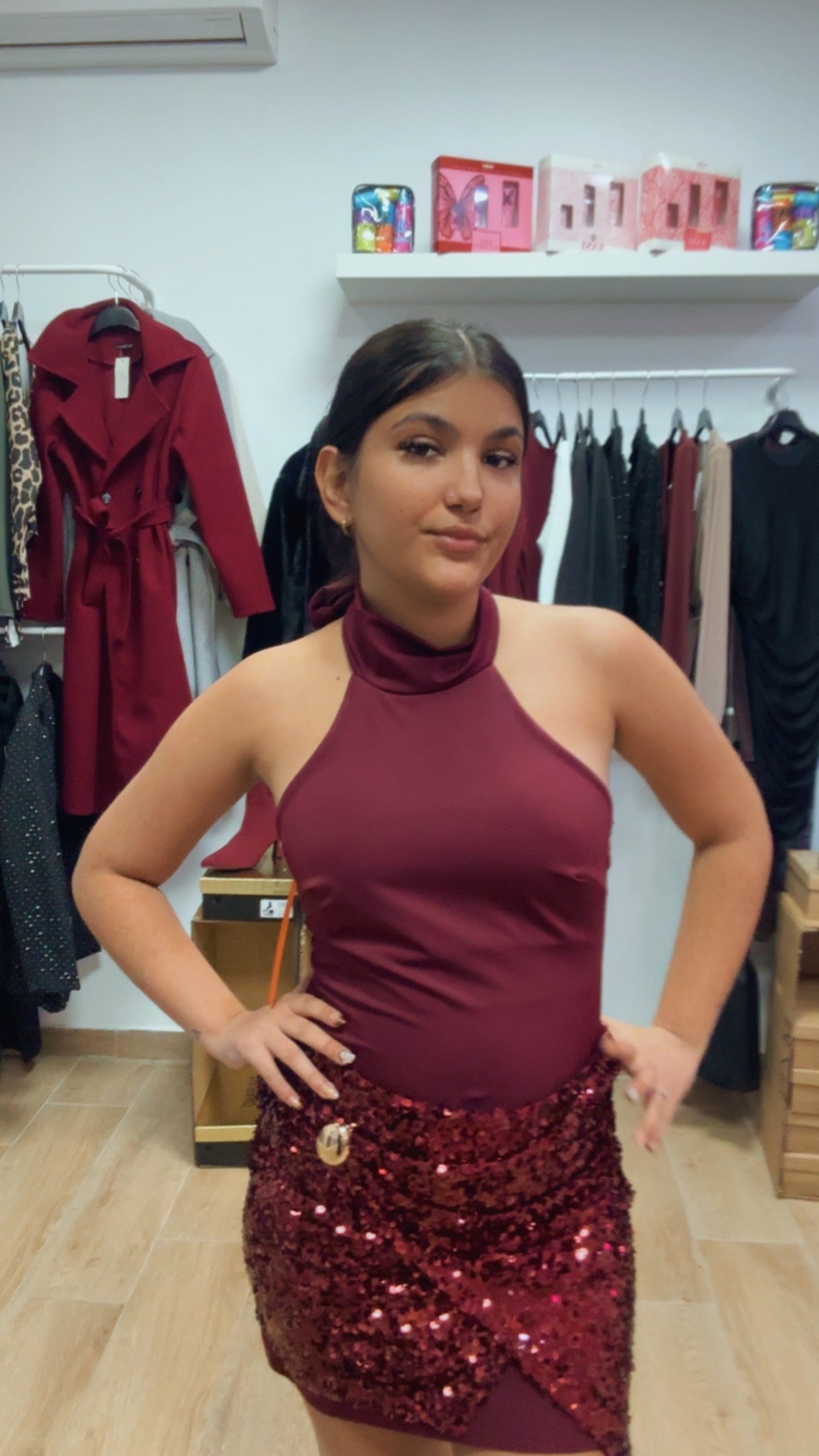 Vestido falda brillo