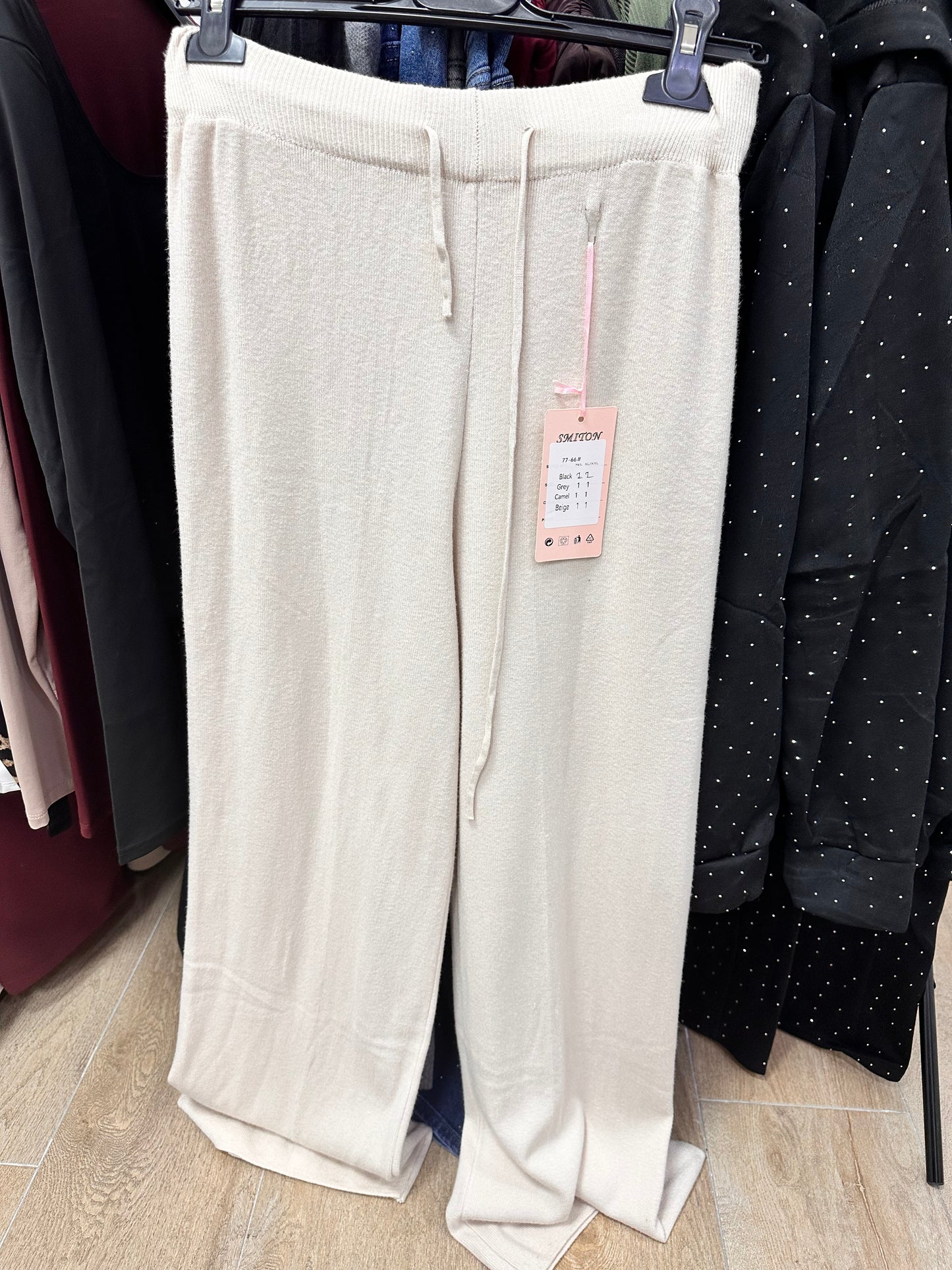 Pantalón bella beige